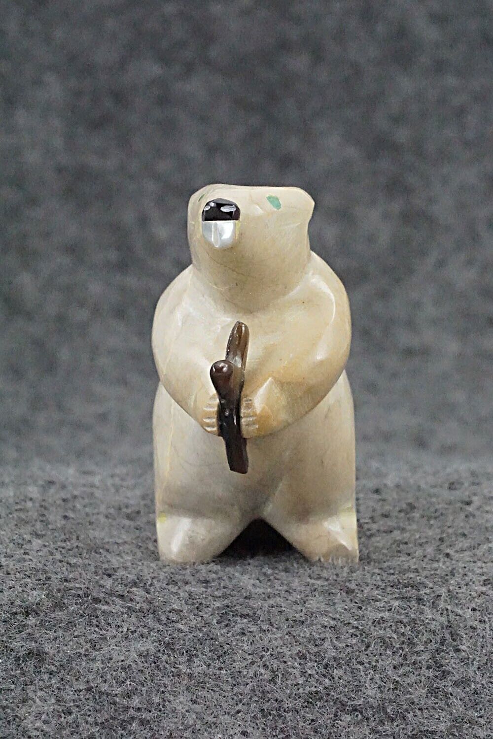 Beaver Zuni Fetish Carving - Enrike Leekya