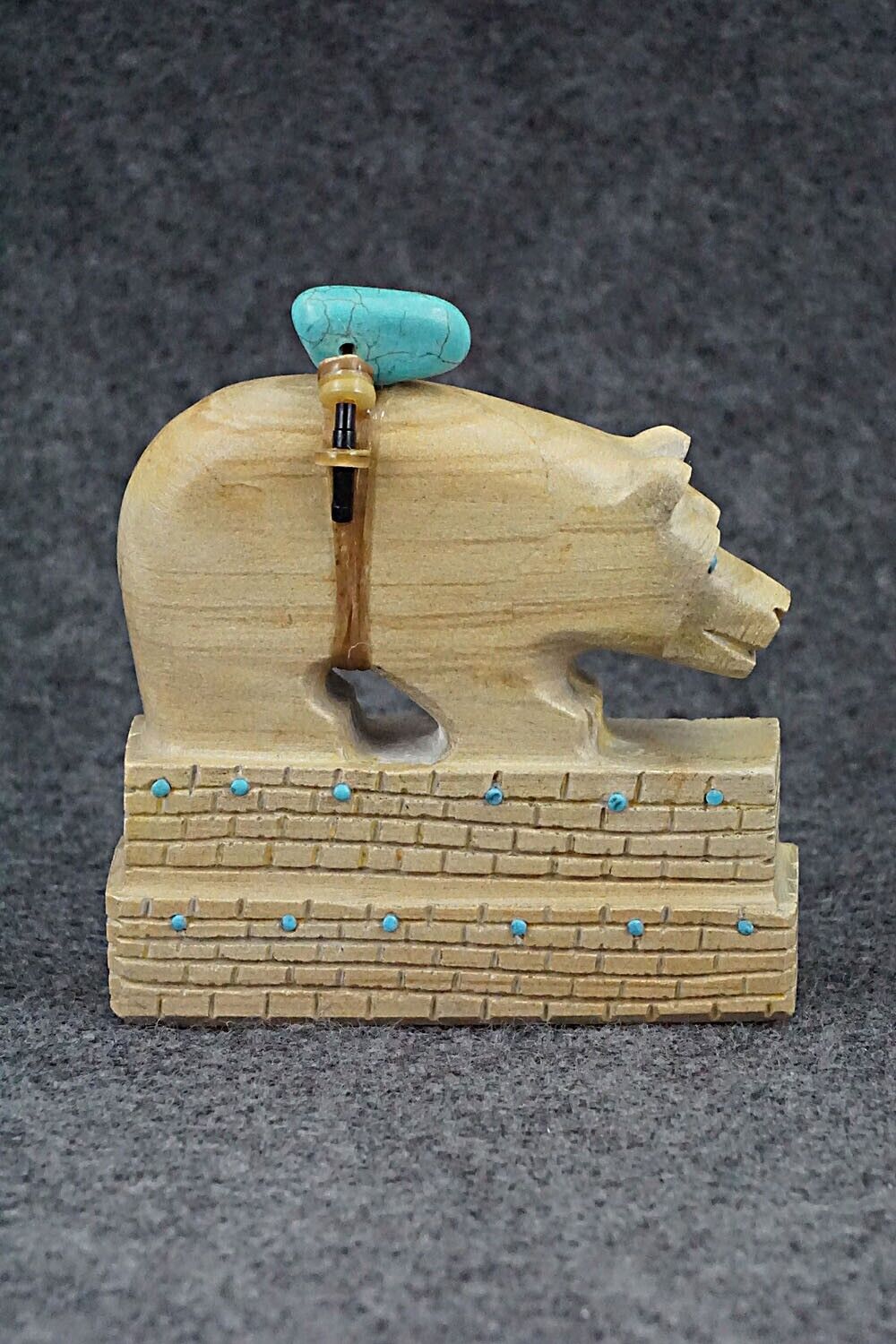Bear Zuni Fetish Carving - Douglas Martza