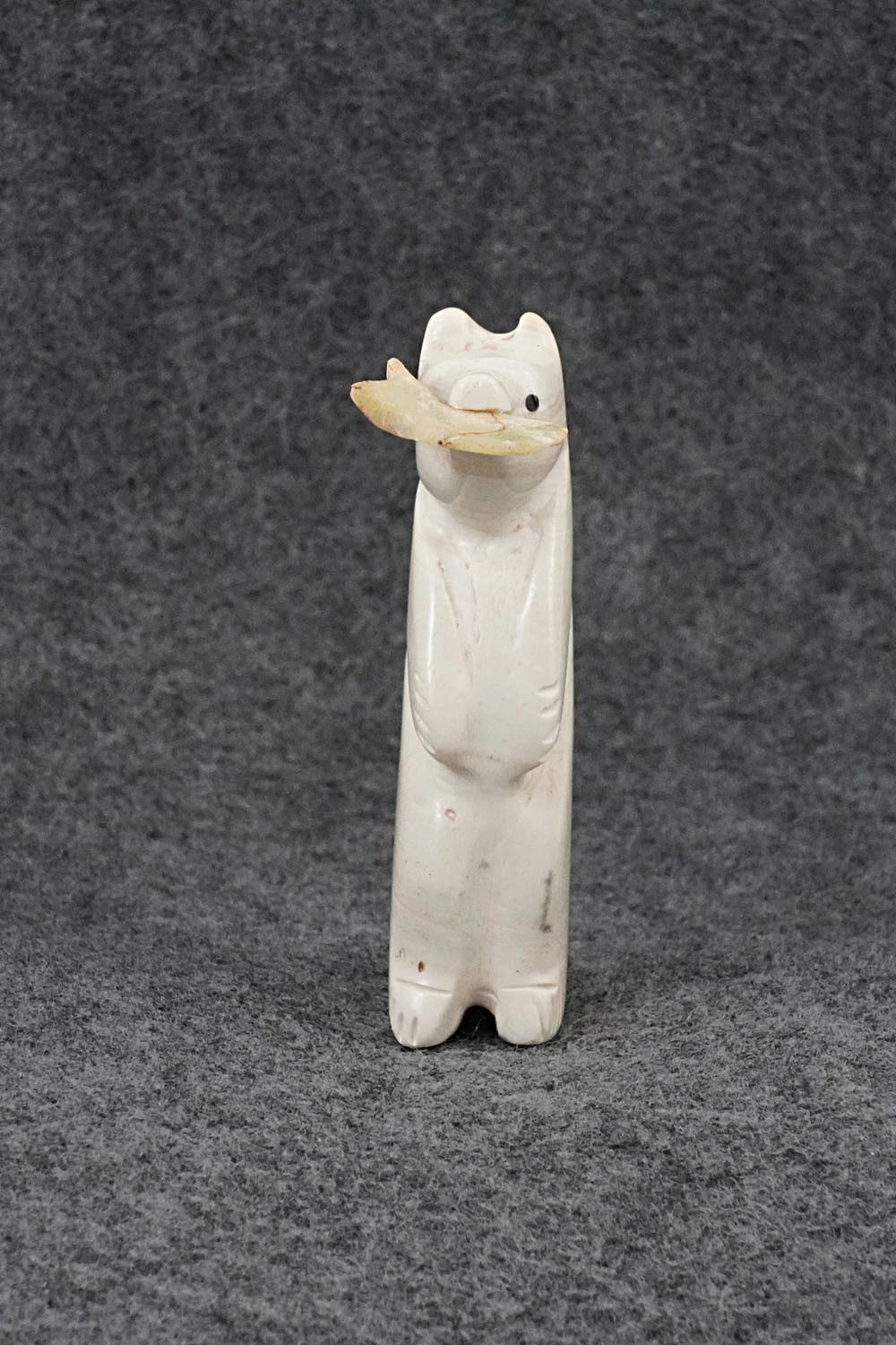 Bear Zuni Fetish Carving - Justin Red Elk