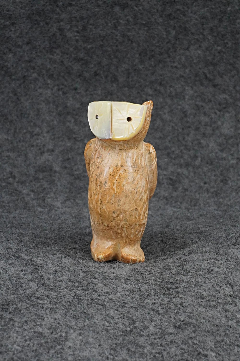 Owl Zuni Fetish Carving - Freddie Leekya