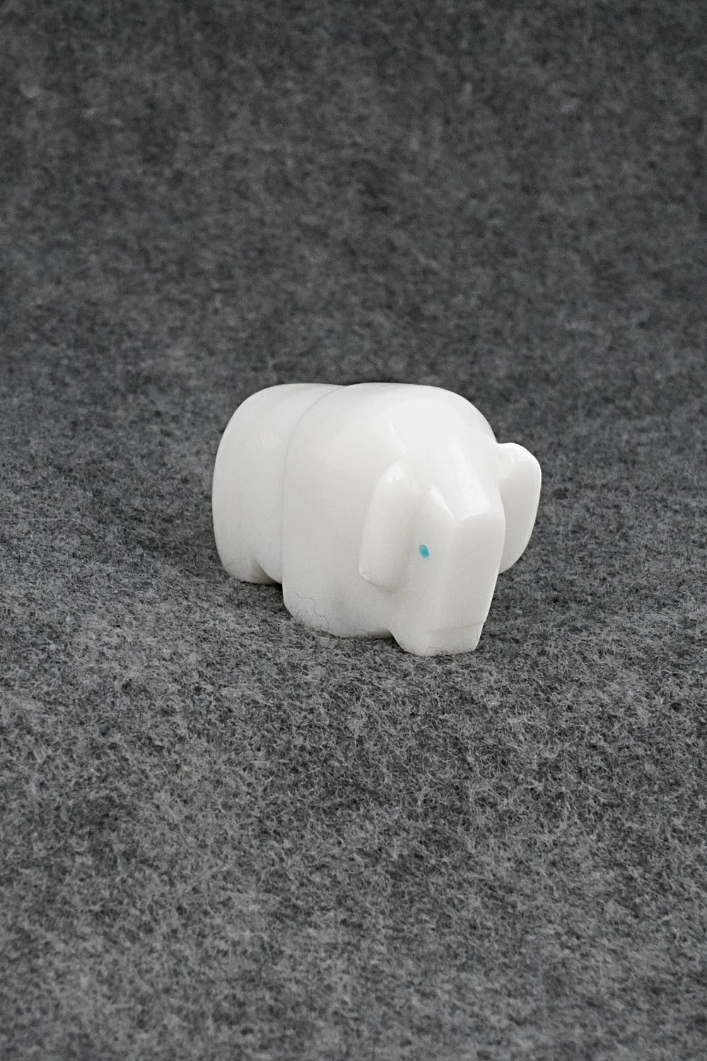 Buffalo Zuni Fetish Carving - Abby Quam Panteah