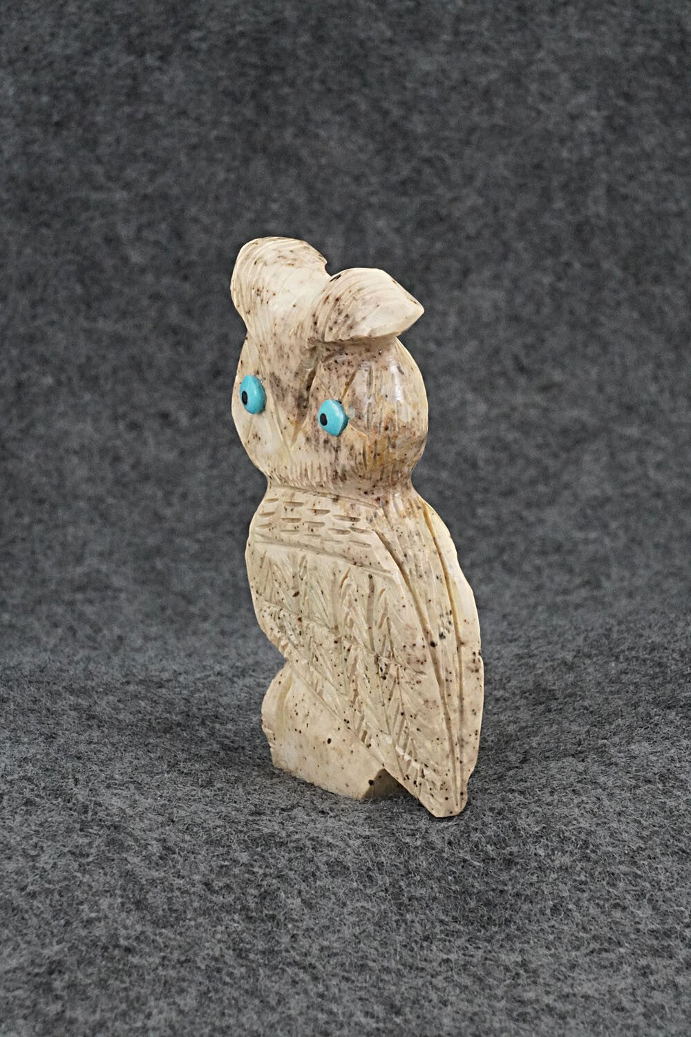 Owl Zuni Fetish Carving - Danette Laate