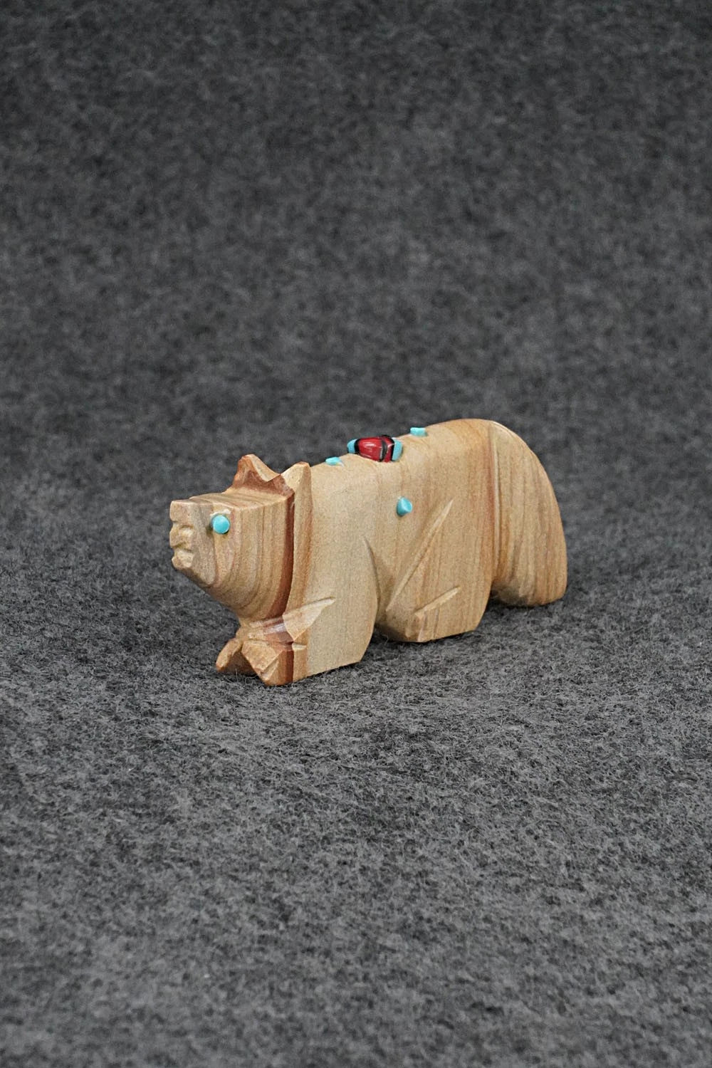 Wolf Zuni Fetish Carving - Danette Laate