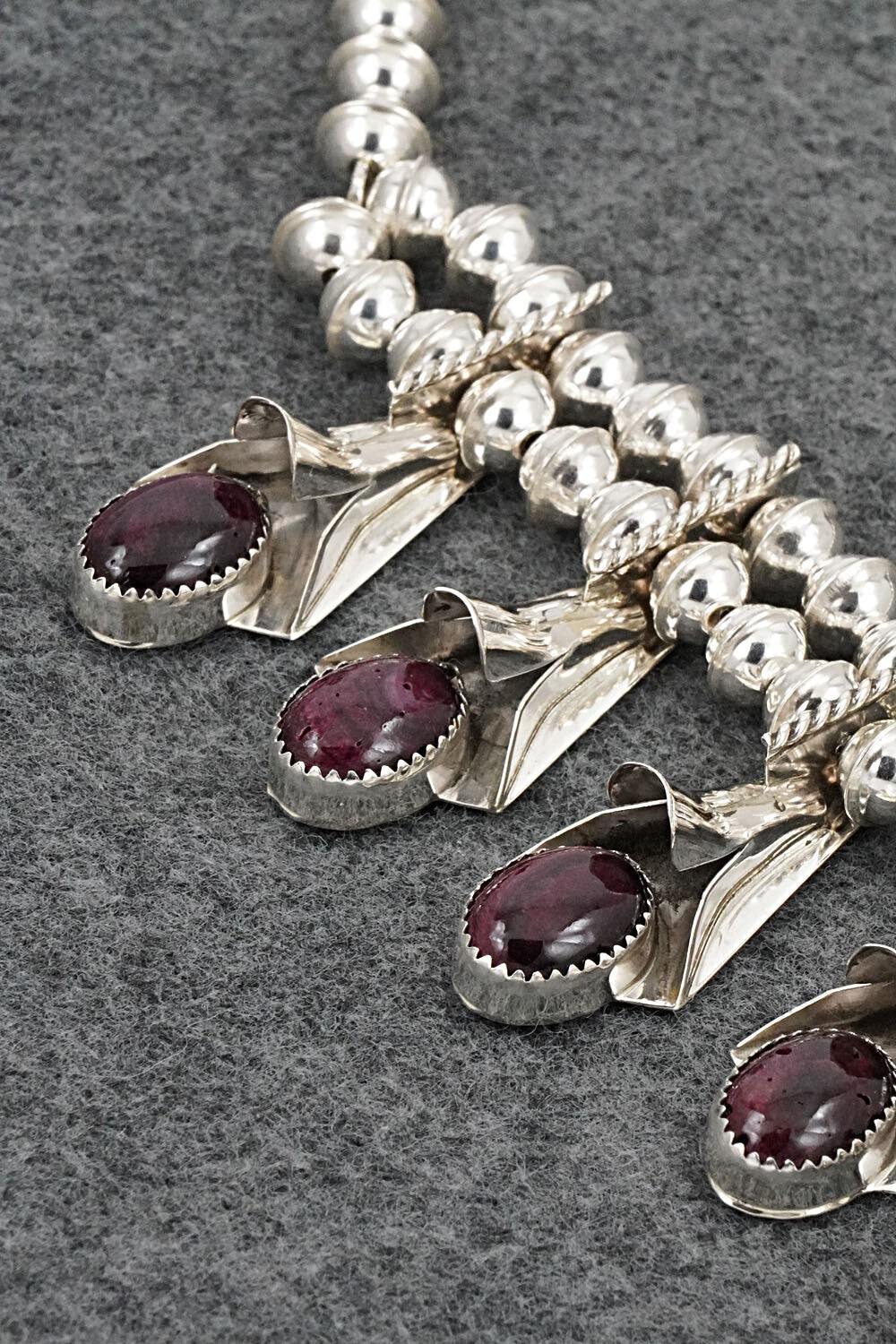 Spiny Oyster & Sterling Silver Squash Blossom Set - Louise Yazzie