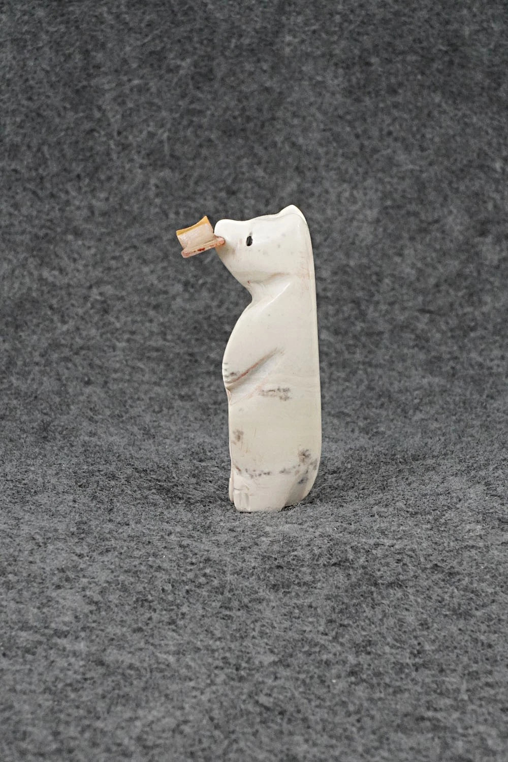 Bear Zuni Fetish Carving - Justin Red Elk