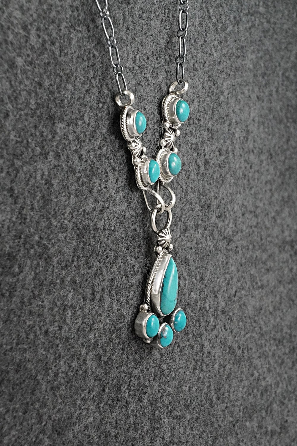 Turquoise & Sterling Silver Necklace - Verley Betone
