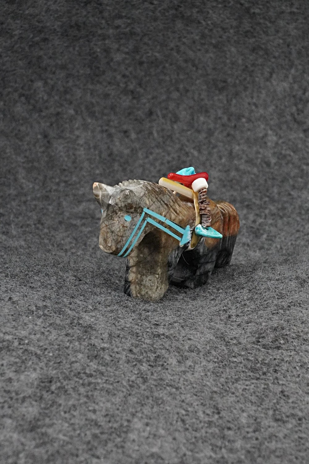 Horse Zuni Fetish Carving - Rodney Laiwakete