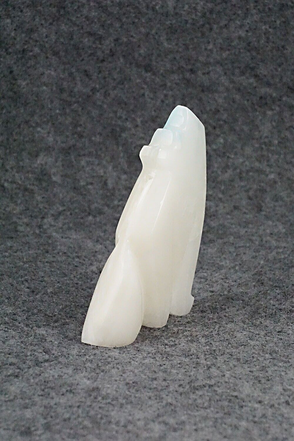 Wolf Zuni Fetish Carving - Bernard Laiwakete