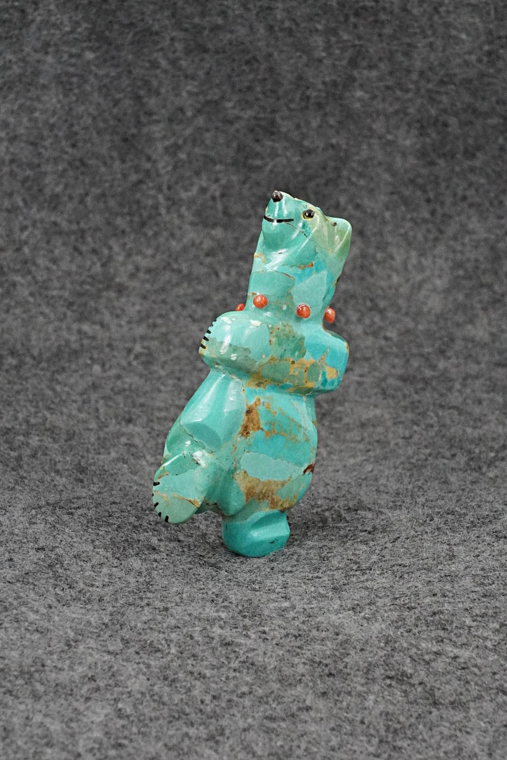 Bear Zuni Fetish Carving - Claudia Peina