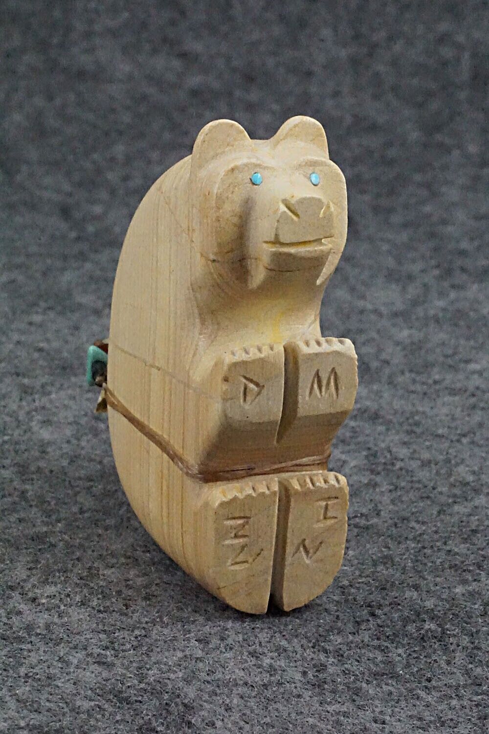 Bear Zuni Fetish Carving - Douglas Martza