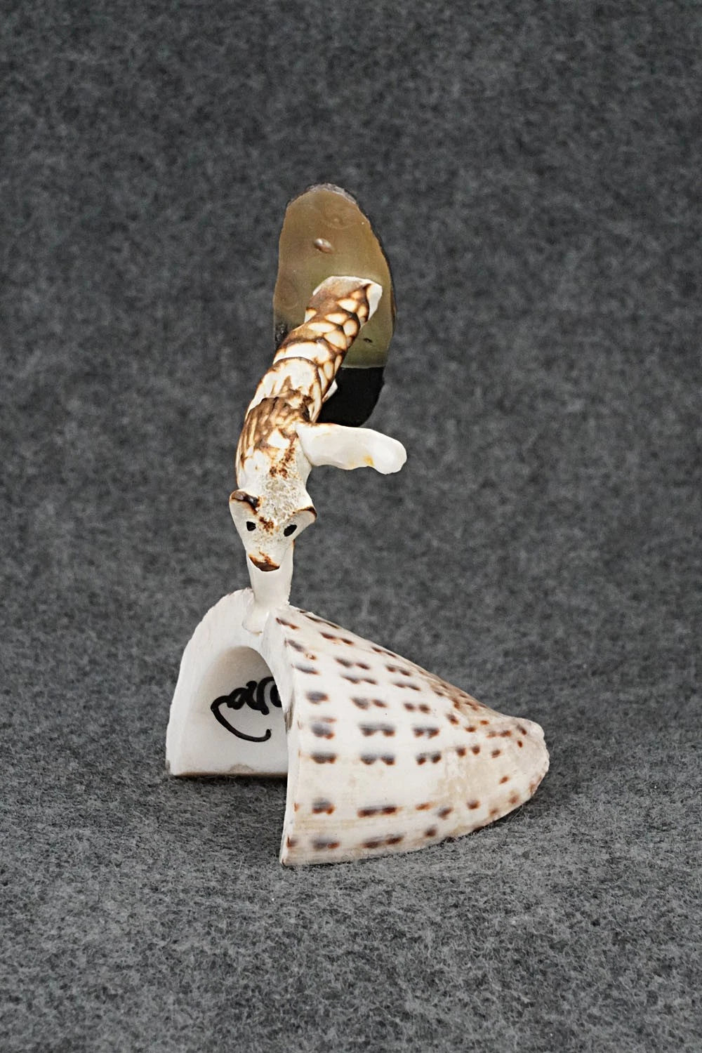 Bear Zuni Fetish Carving - Ruben Najera