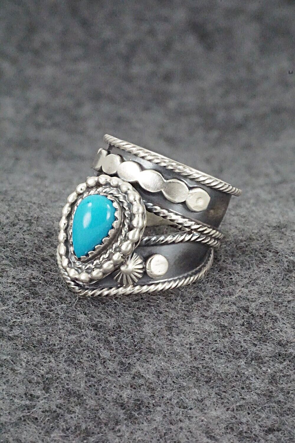 Turquoise & Sterling Silver Ring - Tom Lewis - Size 6.75