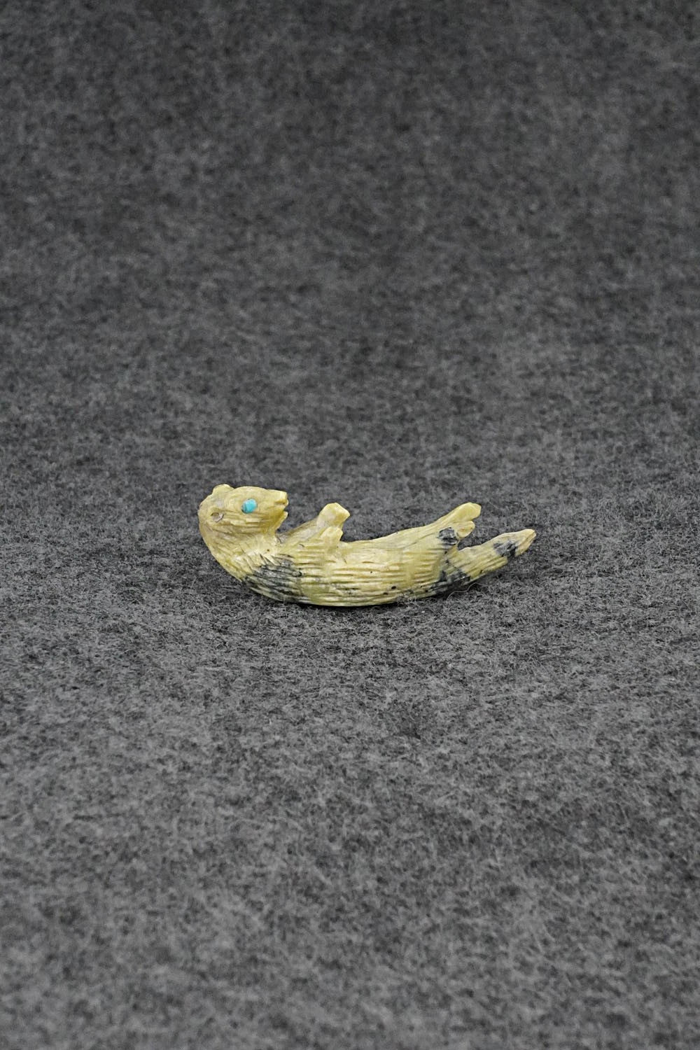 Otter Zuni Fetish Carving - Lance Cheama
