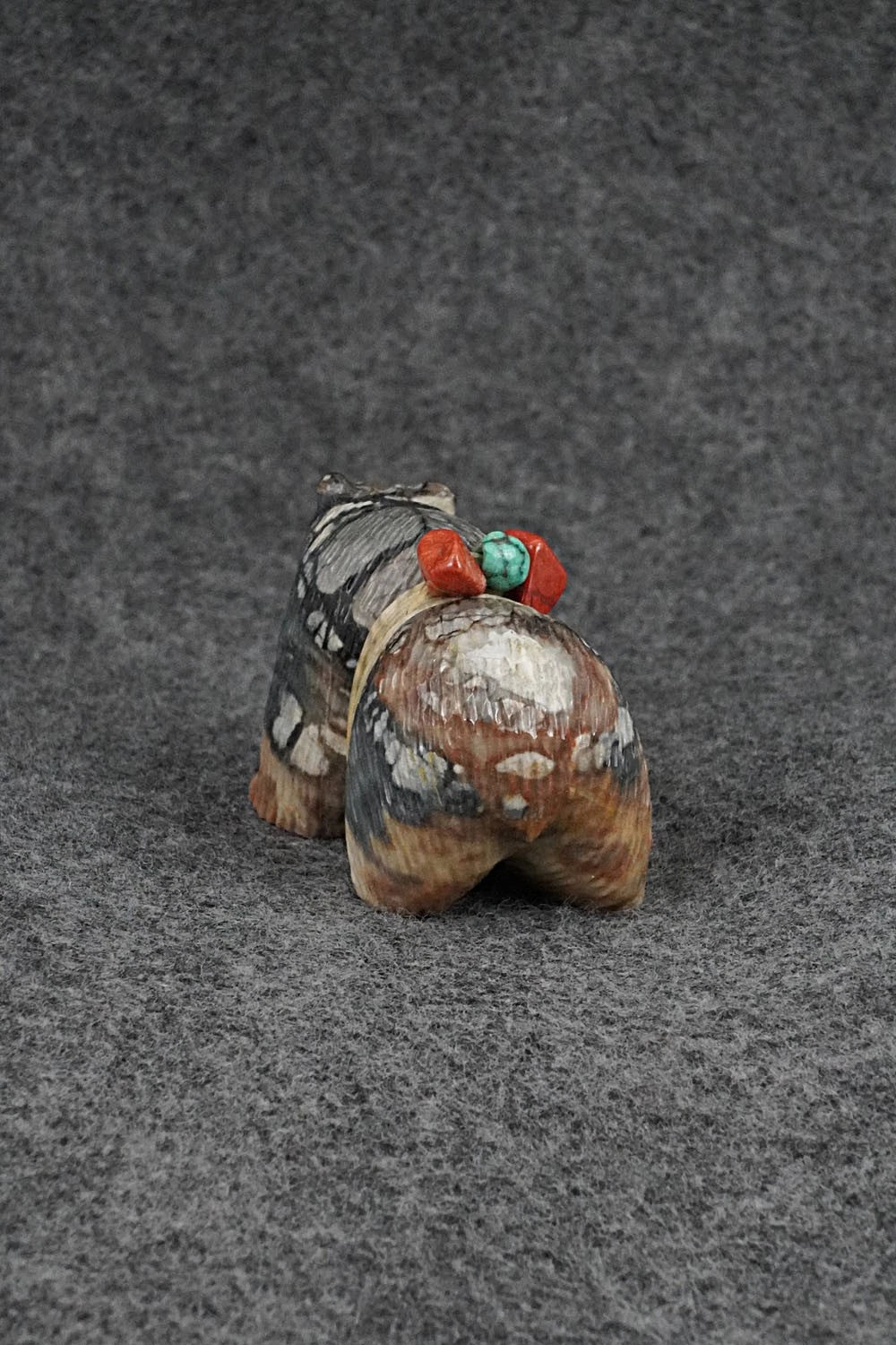 Bear Zuni Fetish Carving - Farlan & Paulette Quam