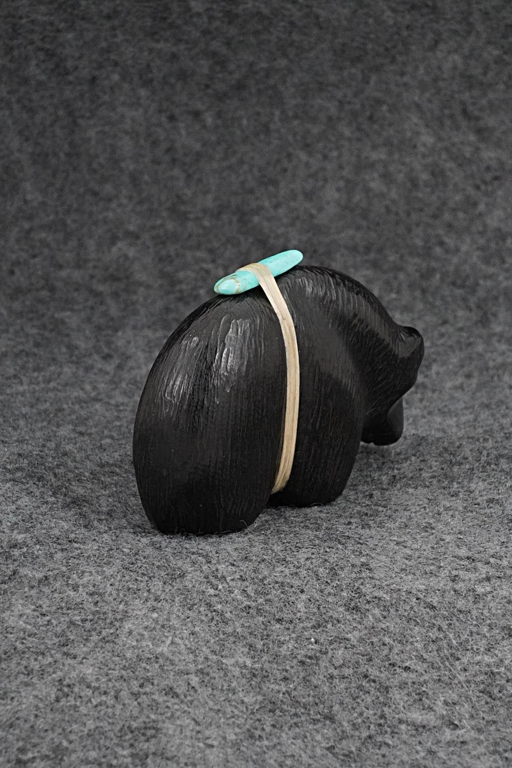 Bear Zuni Fetish Carving - Herb Halate