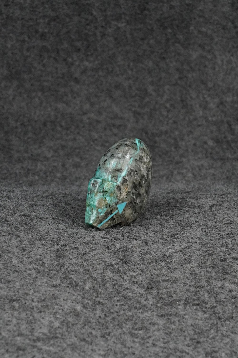 Bear Zuni Fetish Carving - Abby Quam Panteah