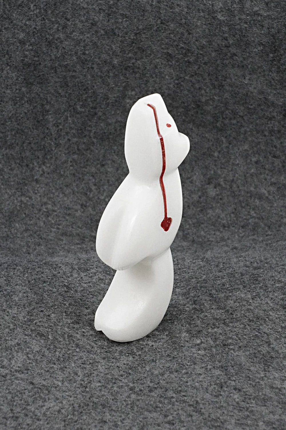 Bear Zuni Fetish Carving - Kenric Laiwakete