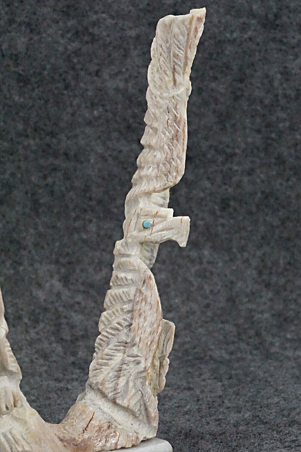 Eagle Zuni Fetish Carving - Jerrold Lahaleon