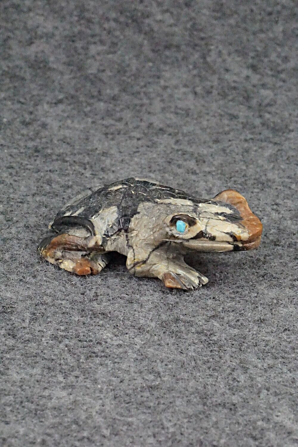 Frog Zuni Fetish Carving - Dana Malani