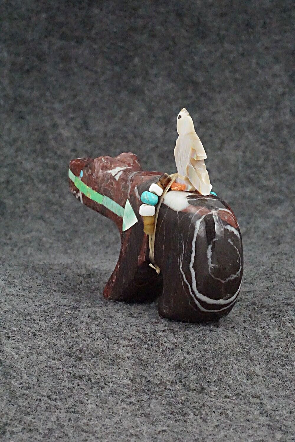 Bear w/Bird Zuni Fetish Carving - Fernando Laiwakete