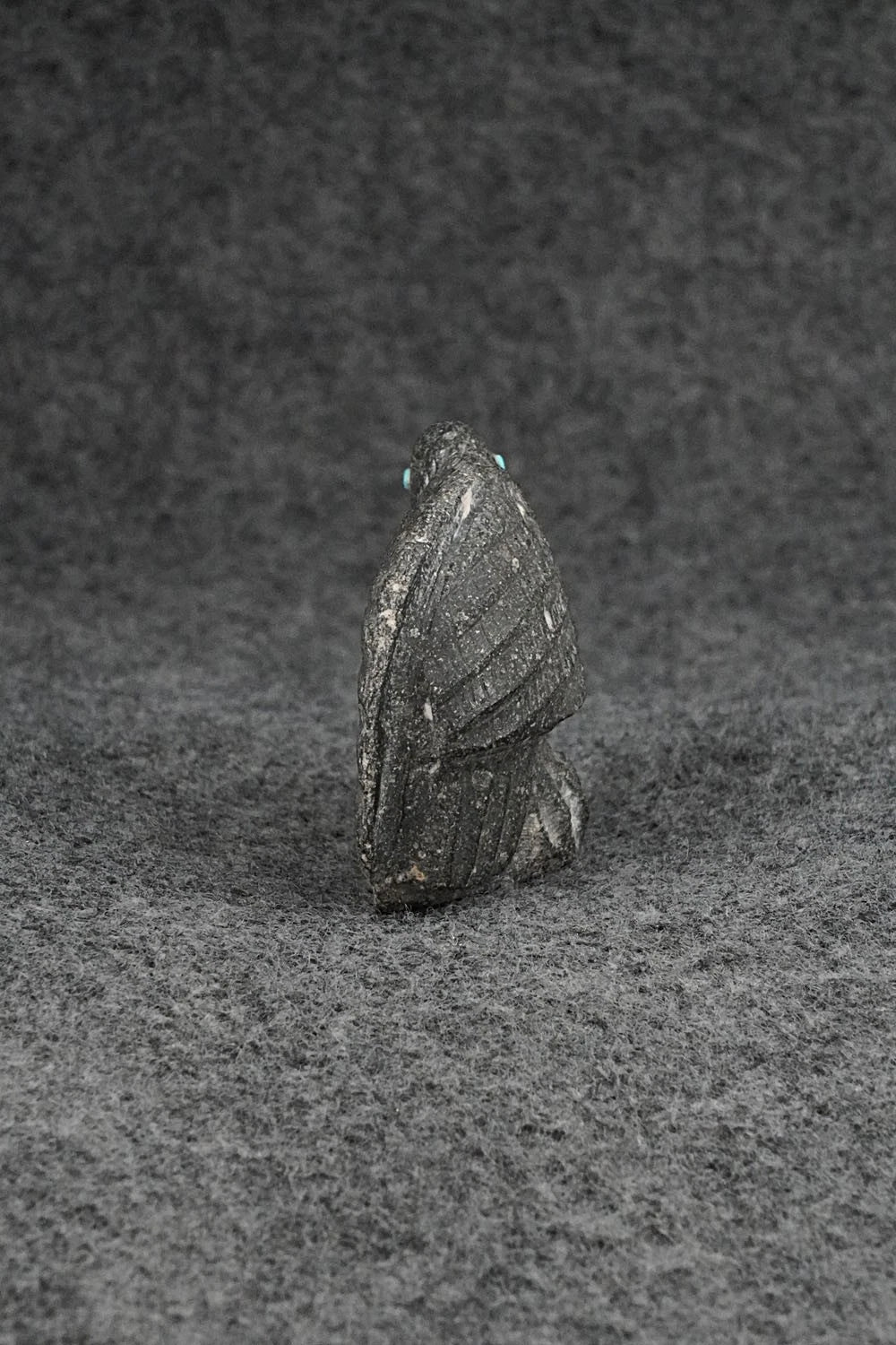 Crow Zuni Fetish Carving - Derrick Kammasee