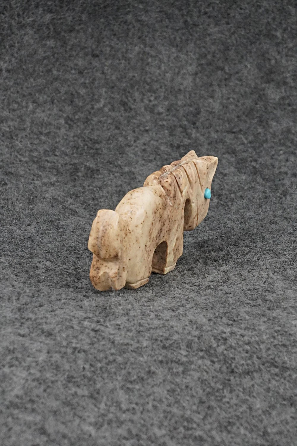 Horse Zuni Fetish Carving - Dannette Laate