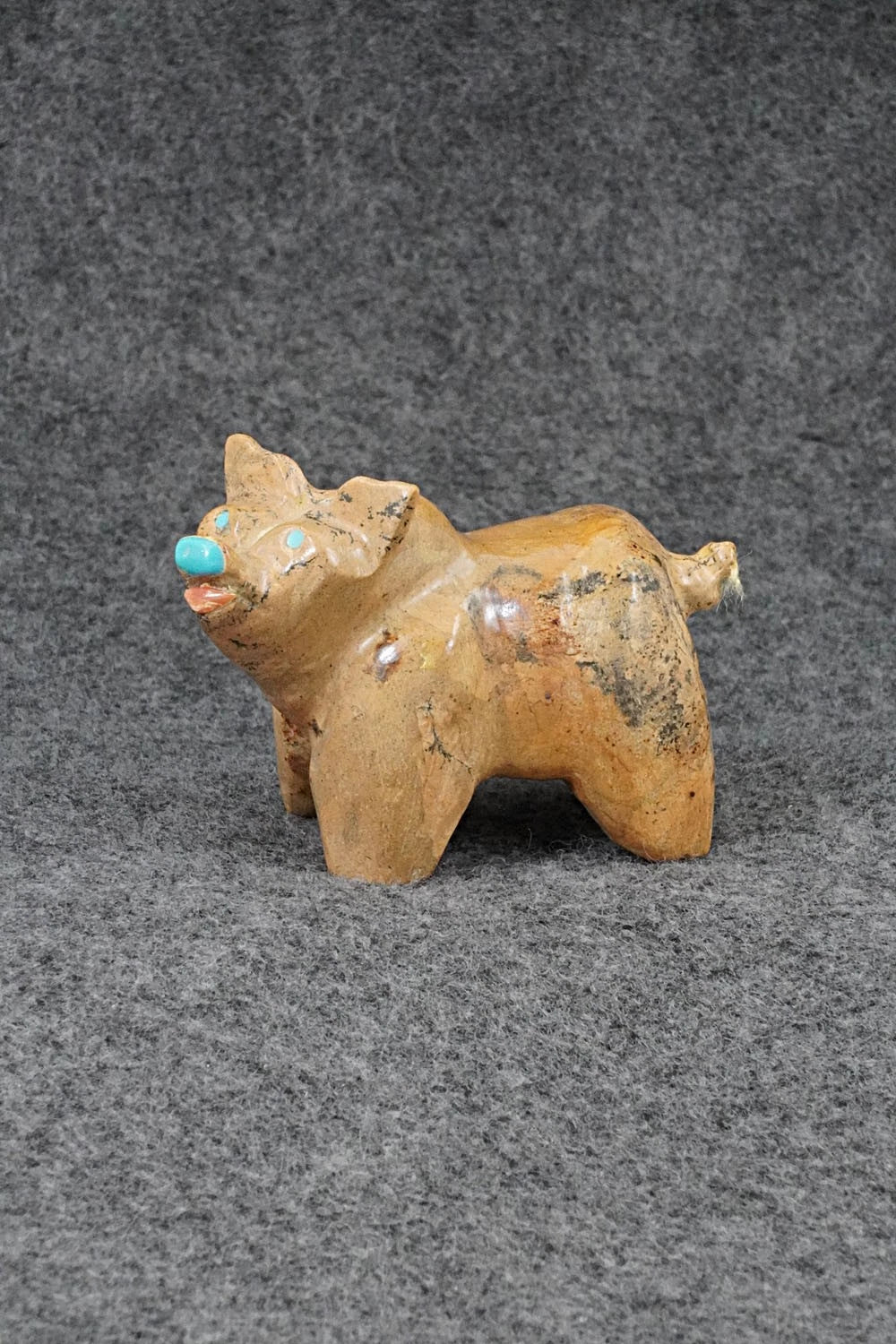 Pig Zuni Fetish Carving - Freddie Leekya