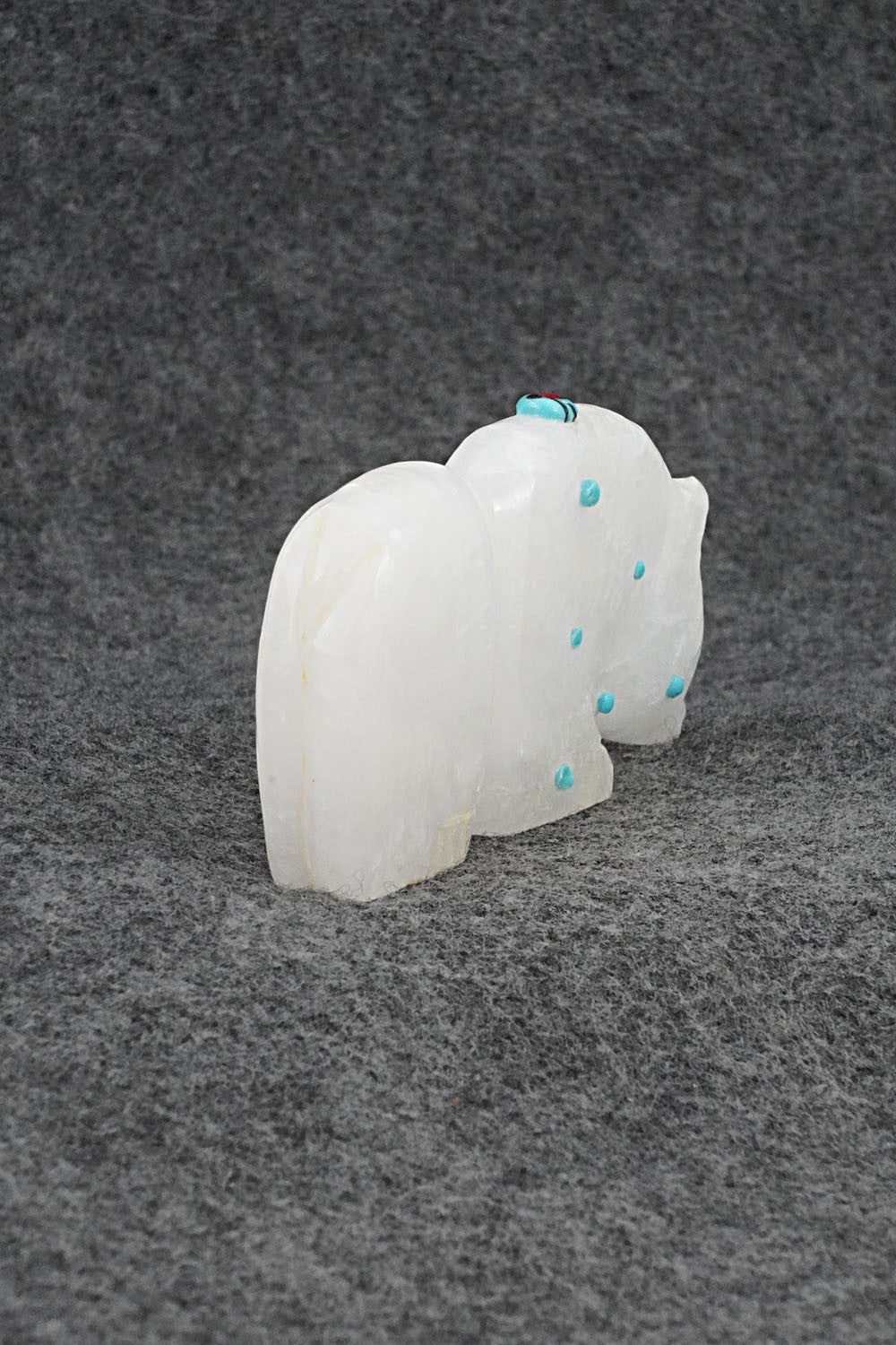 Bear Zuni Fetish Carving - Dannette Laate