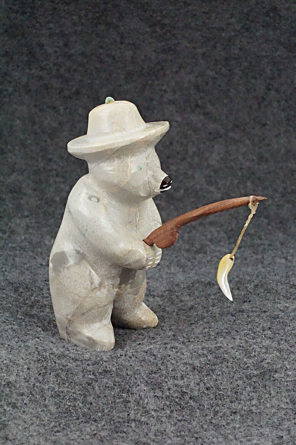 Bear with Fishing Pole Zuni Fetish Carving - Enrike Leekya