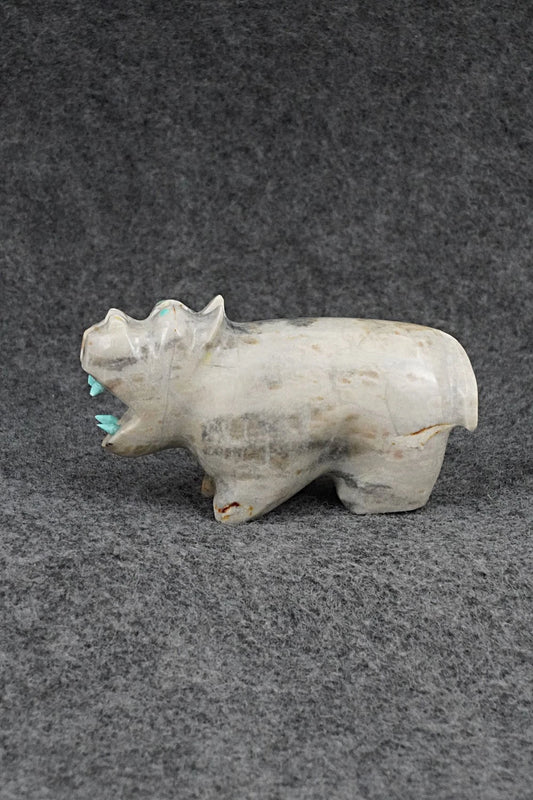 Hippo Zuni Fetish Carving - Enrike Leekya