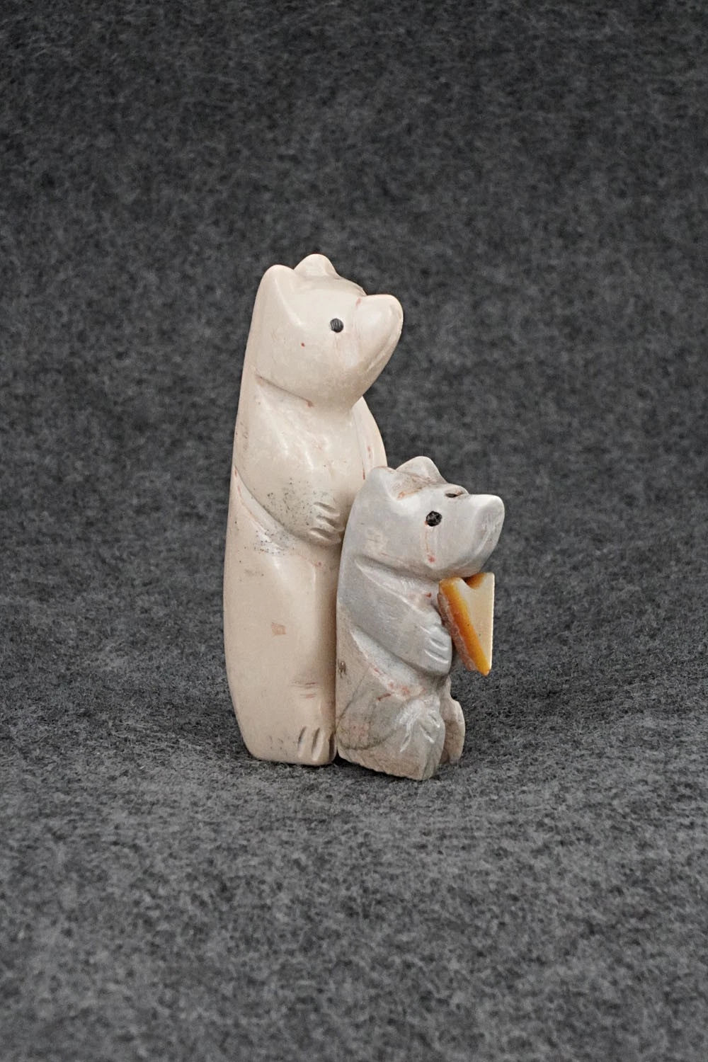 Bear Zuni Fetish Carving - Justin Red Elk