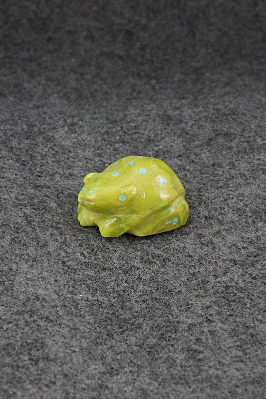 Frog Zuni Fetish Carving - Marvelita Phillips