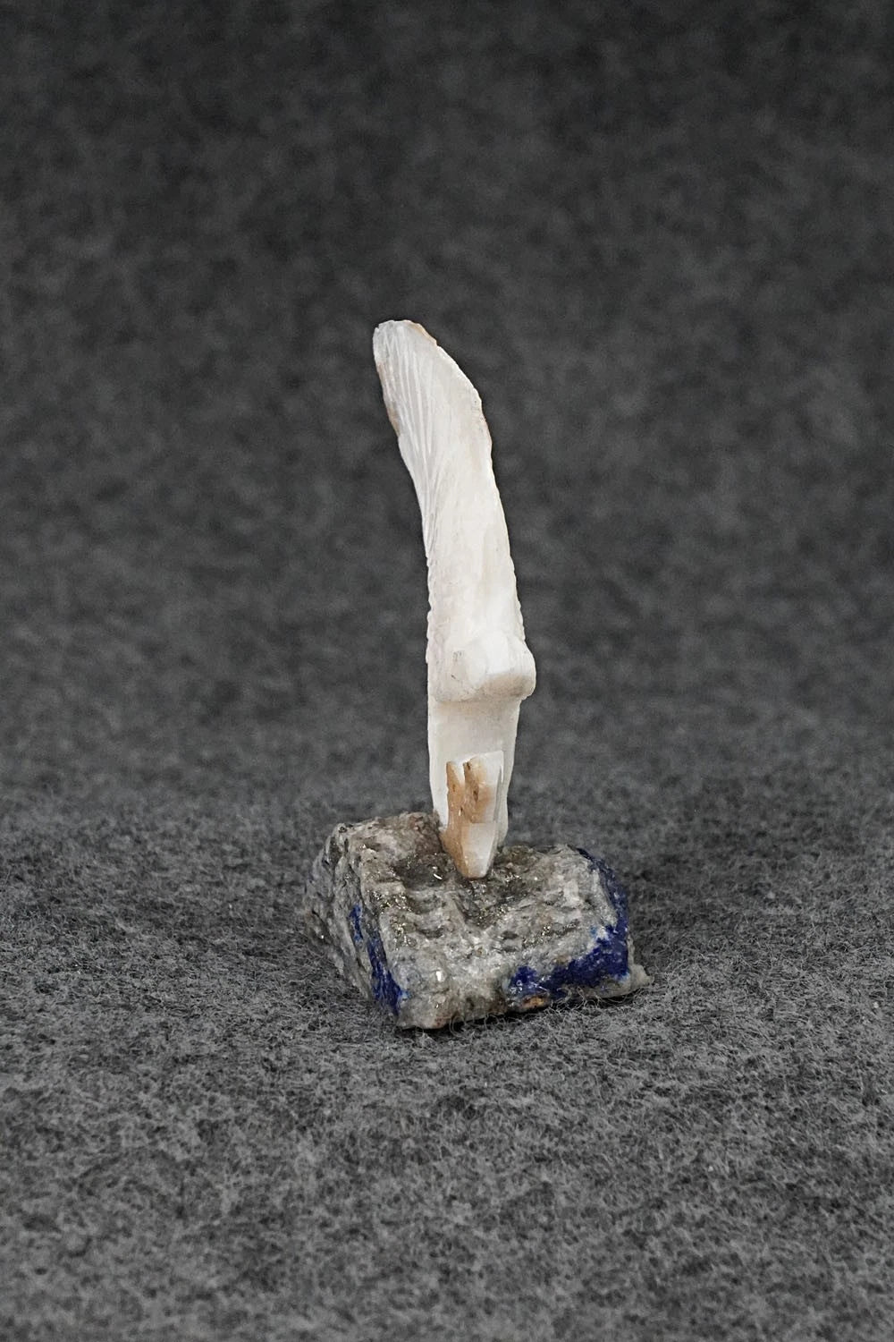 Eagle Zuni Fetish Carving - Ruben Najara