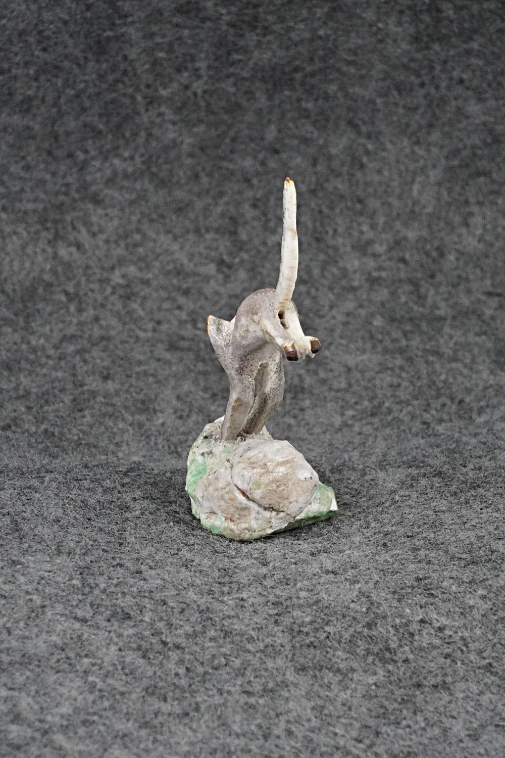Mountain Lion Zuni Fetish Carving - Ruben Najera