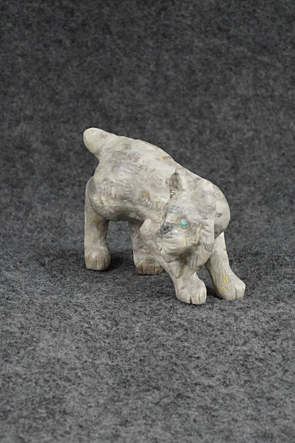 Bobcat Zuni Fetish Carving - Wayne Cheama