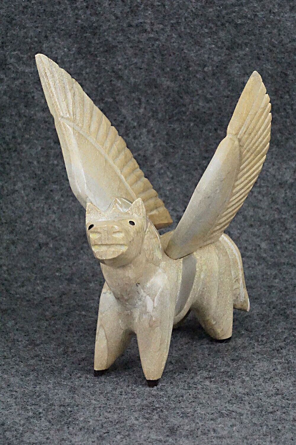 Pegasus Horse Zuni Fetish Carving - Enrike Leekya