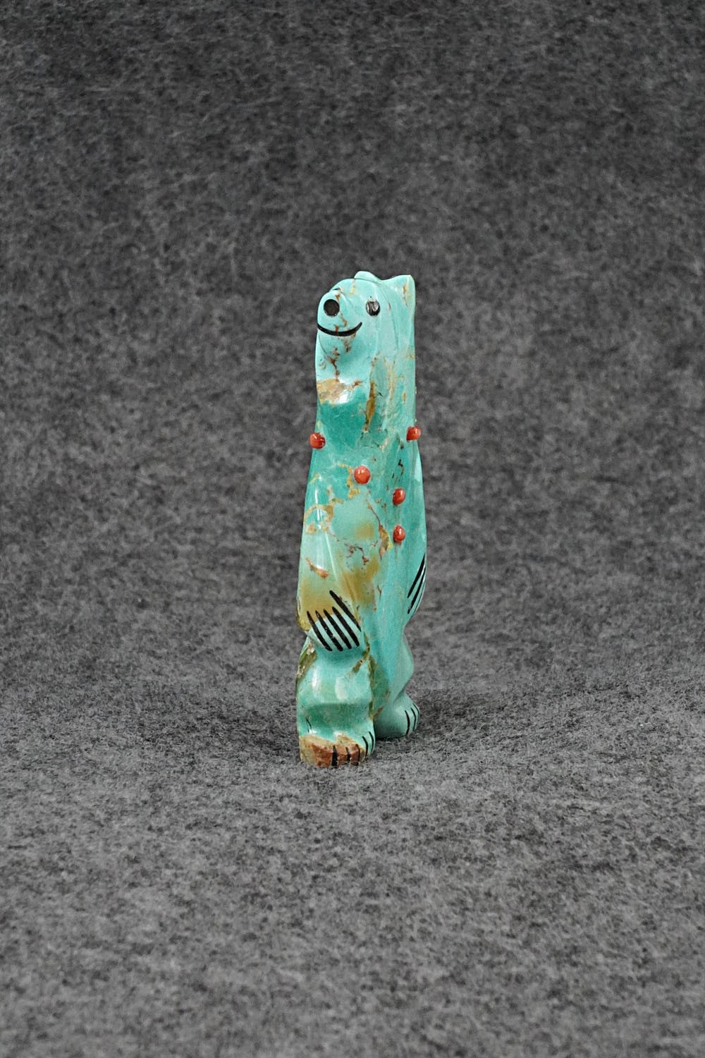 Bear Zuni Fetish Carving - Claudia Peina