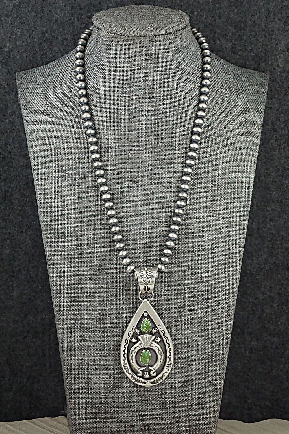 Turquoise & Sterling Silver Necklace - Verley Betone
