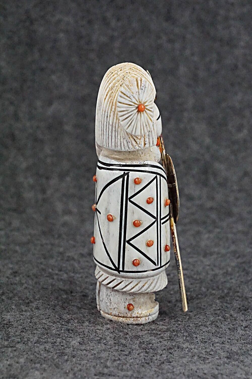 Hunter Zuni Fetish Carving - Claudia Peina
