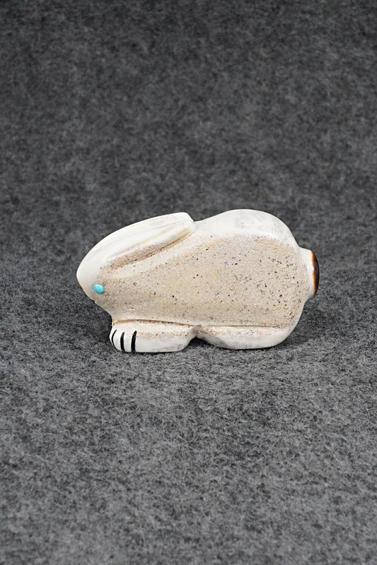 Rabbit Zuni Fetish Carving - Claudia Peina