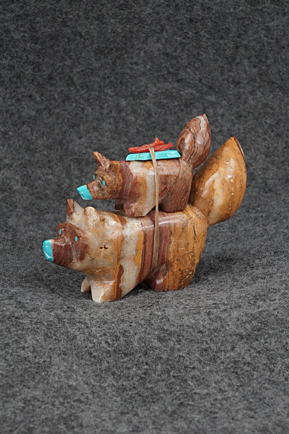 Fox Zuni Fetish Carving - Enrike Leekya
