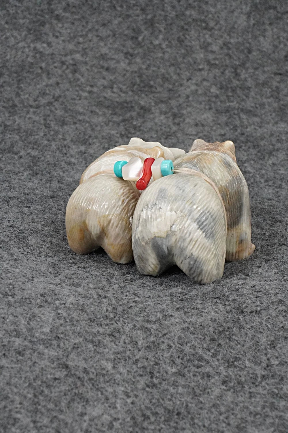 Bear Zuni Fetish Carving - Farlan & Paulette Quam