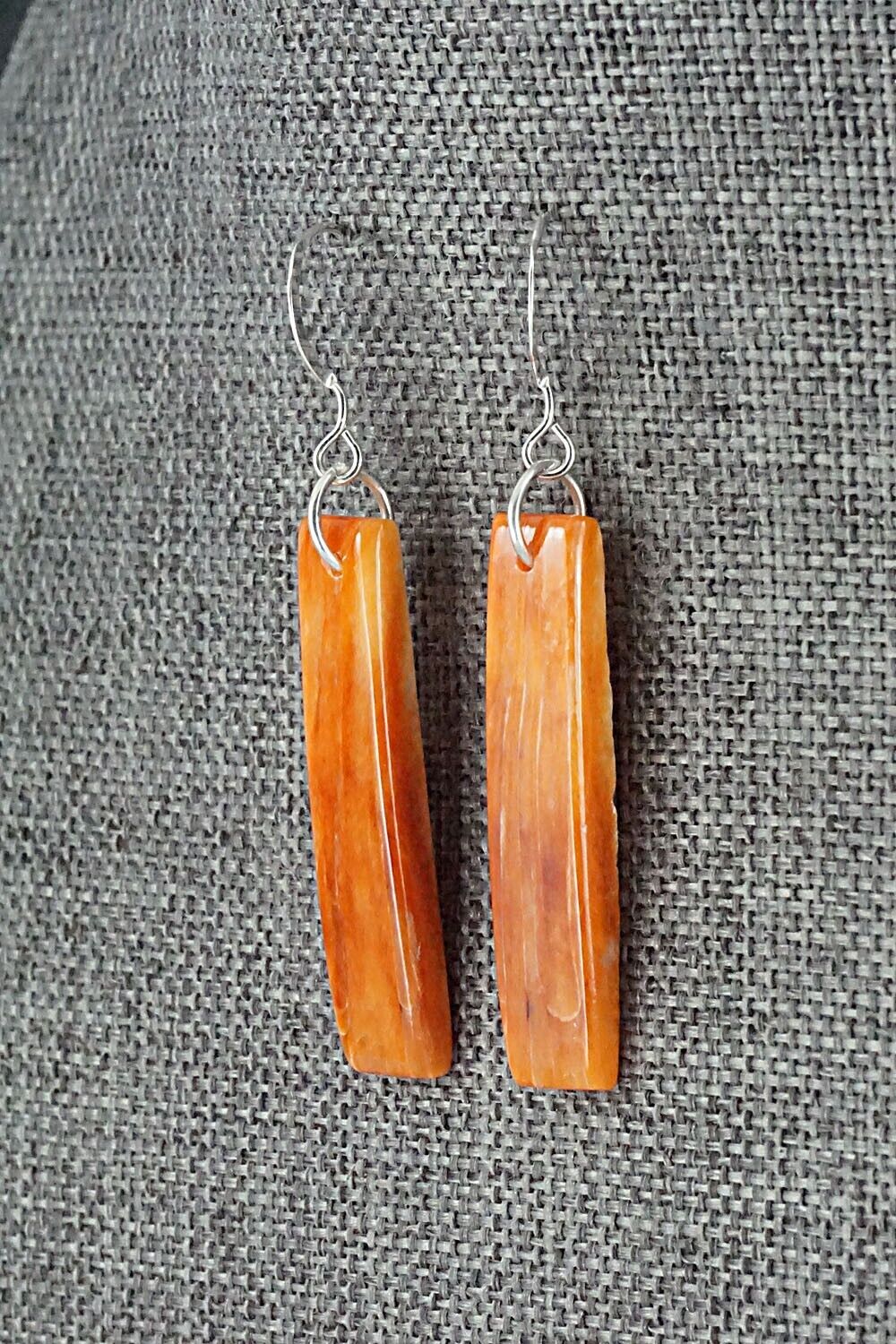 Spiny Oyster & Sterling Silver Earrings - Jesus Espino