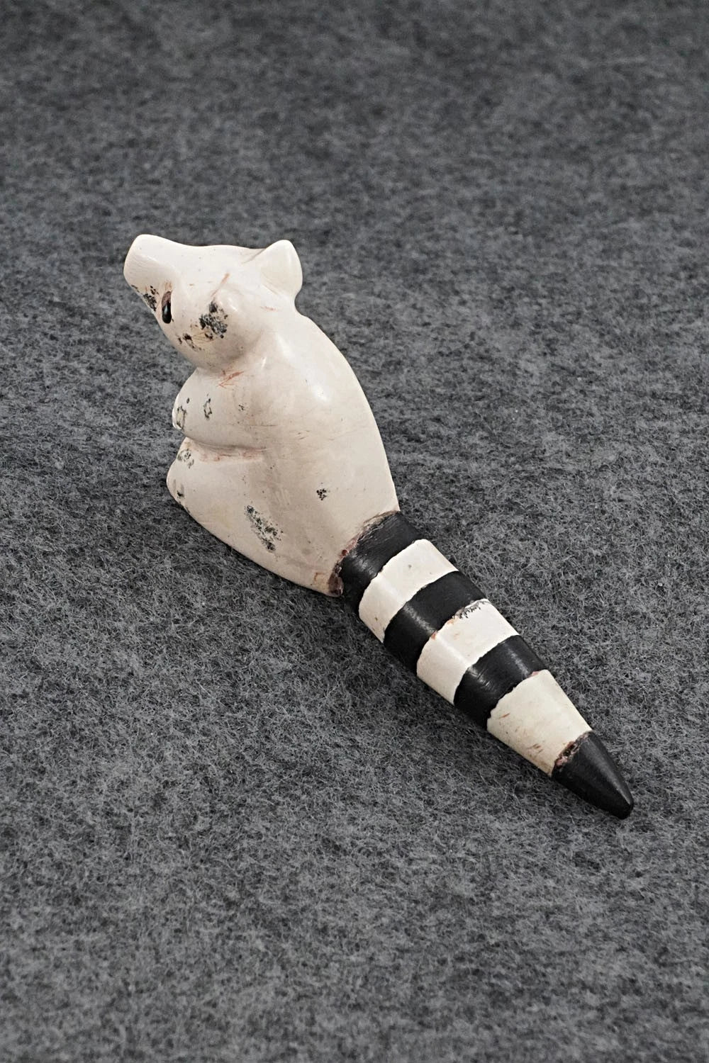 Raccoon Zuni Fetish Carving - Justin Red Elk