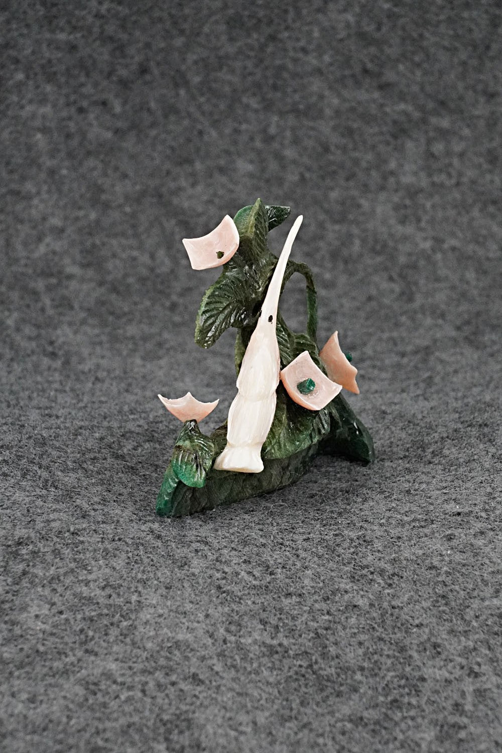Hummingbird Zuni Fetish Carving - Ruben Najera