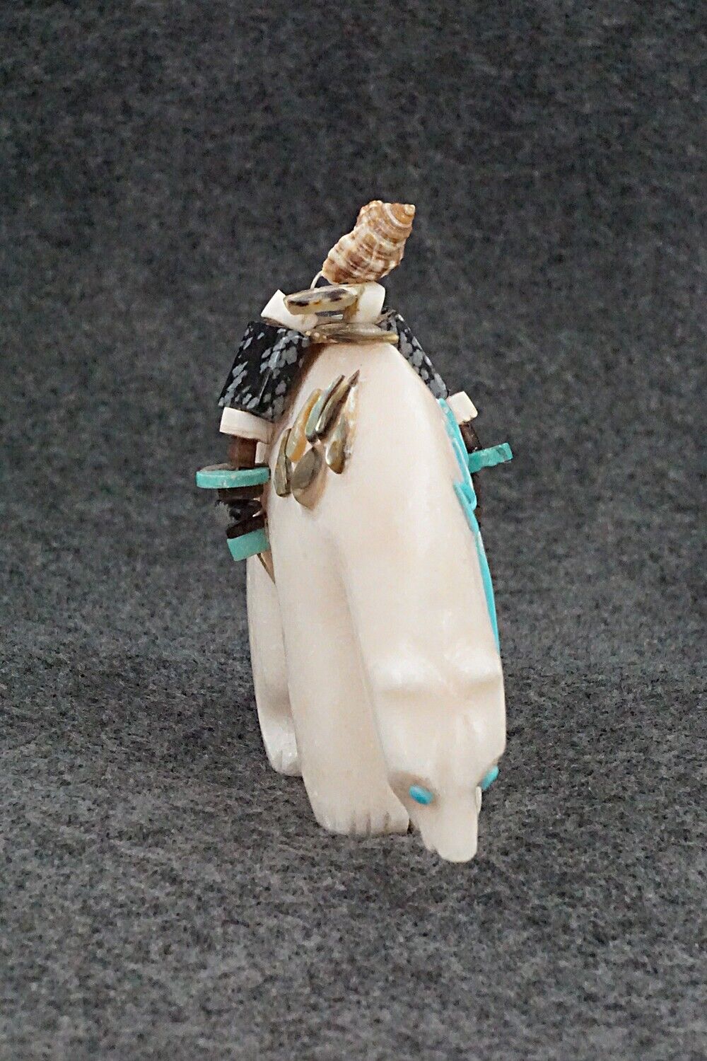 Bear Zuni Fetish Carving - Michael Laweka