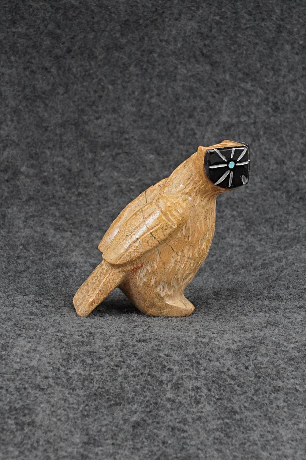 Owl Zuni Fetish Carving - Freddie Leekya