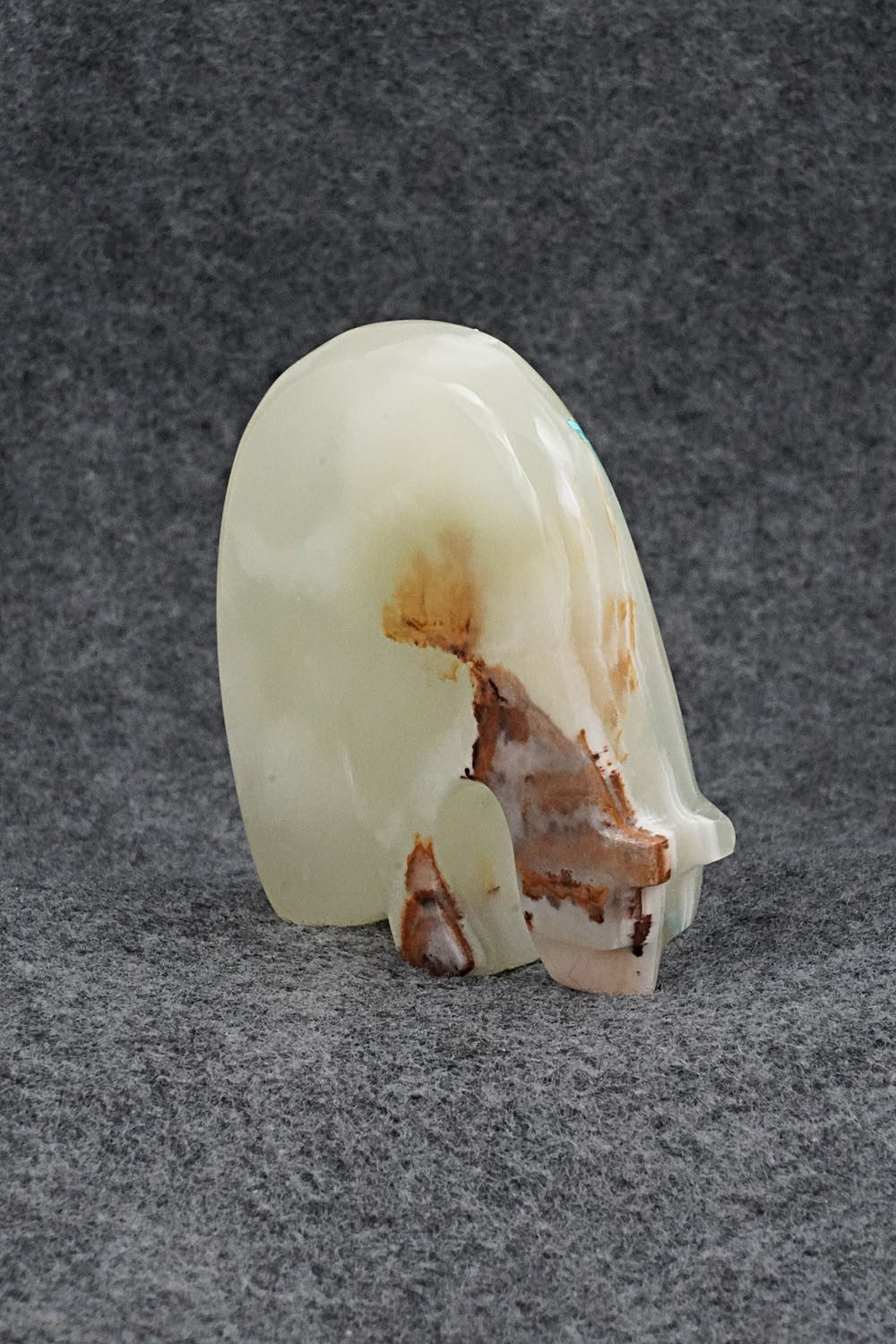 Bear Zuni Fetish Carving - Kenric Laiwakete