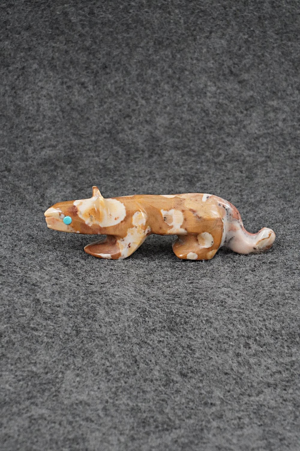 Mountain Lion Zuni Fetish Carving - Ronnie Lunasee