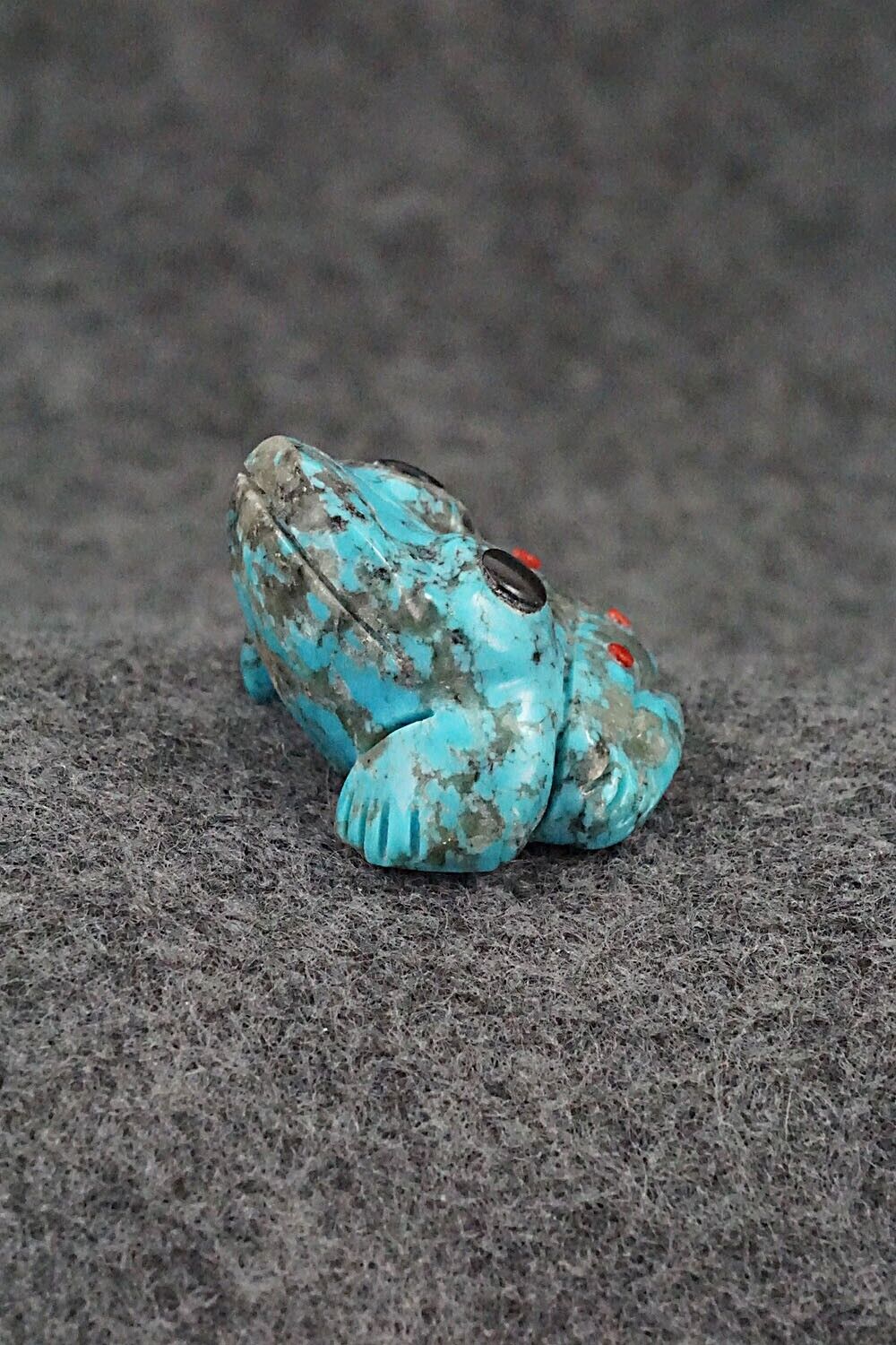 Frog Zuni Fetish Carving - Reynold Lunasee